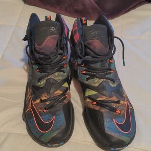 Lebron James 13 "Akronite" Size 11.5